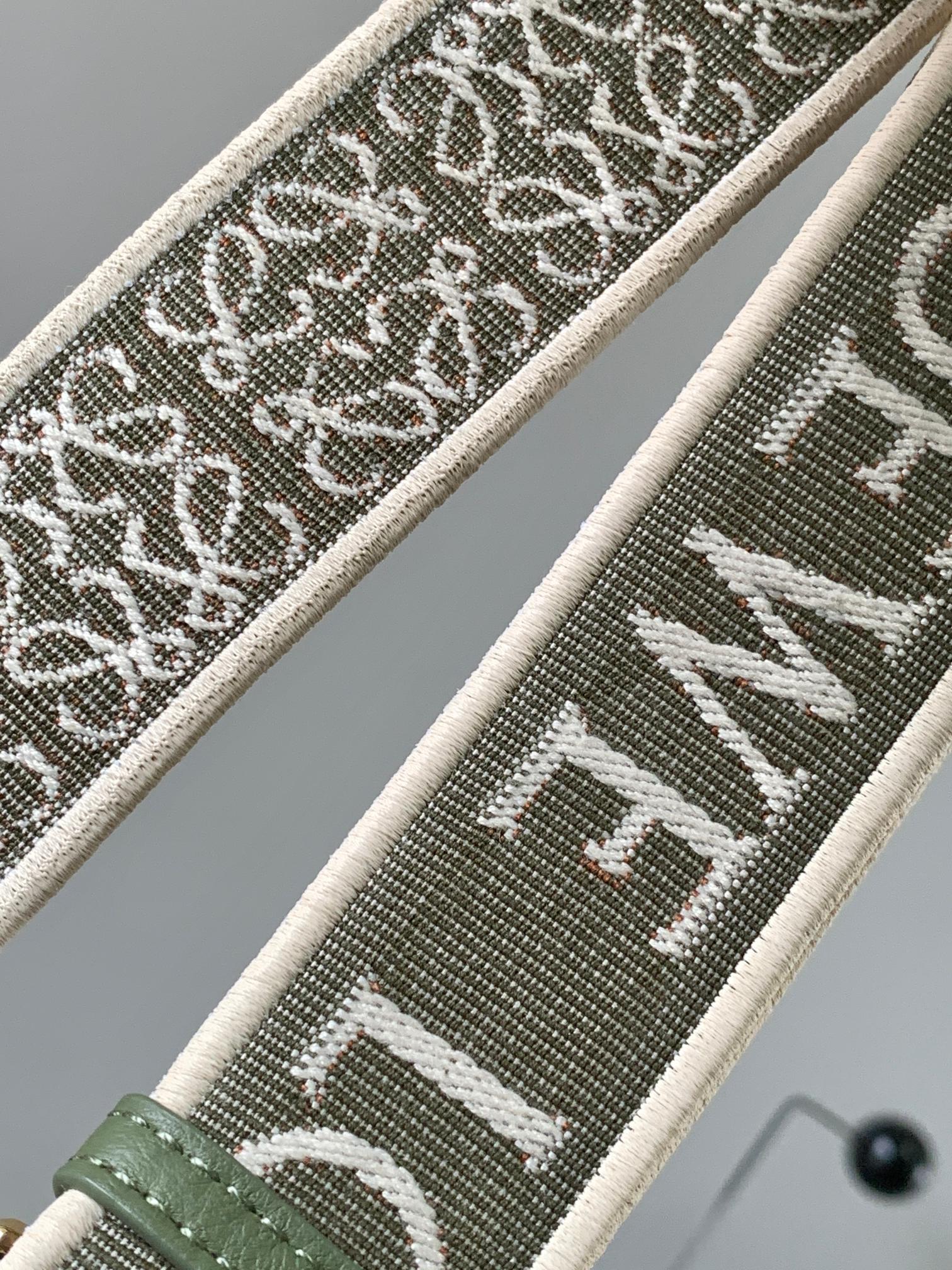 Loewe Anagram Straps-134CM