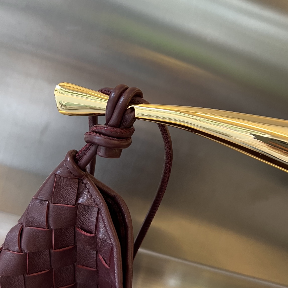 Bo*te*ga ve*ne*ta sardine bag-39x31x12cm