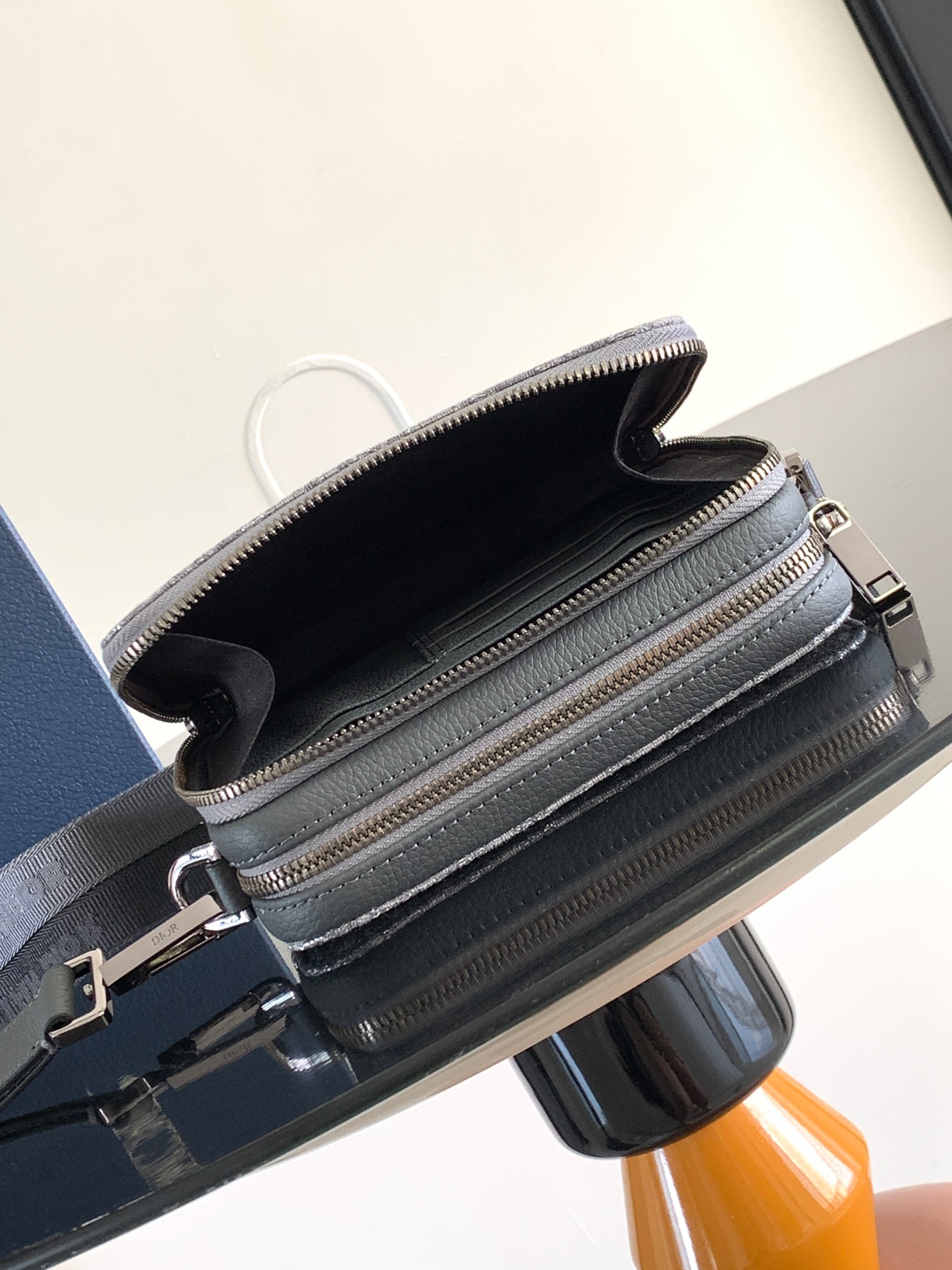 D*or oblique handlebag-17 x 12.5 x 55cm