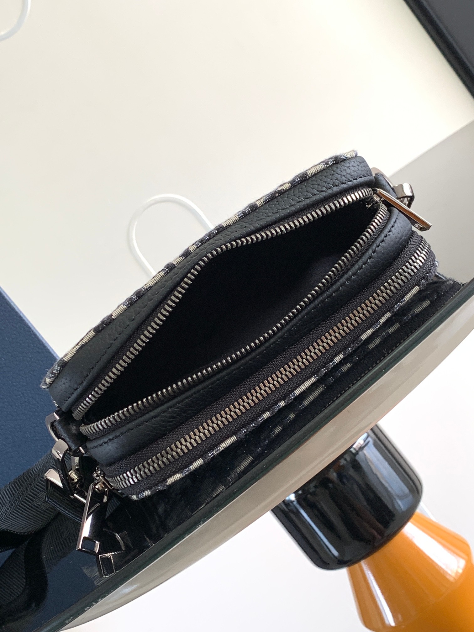 D*or essentials bag-17*12.5cm