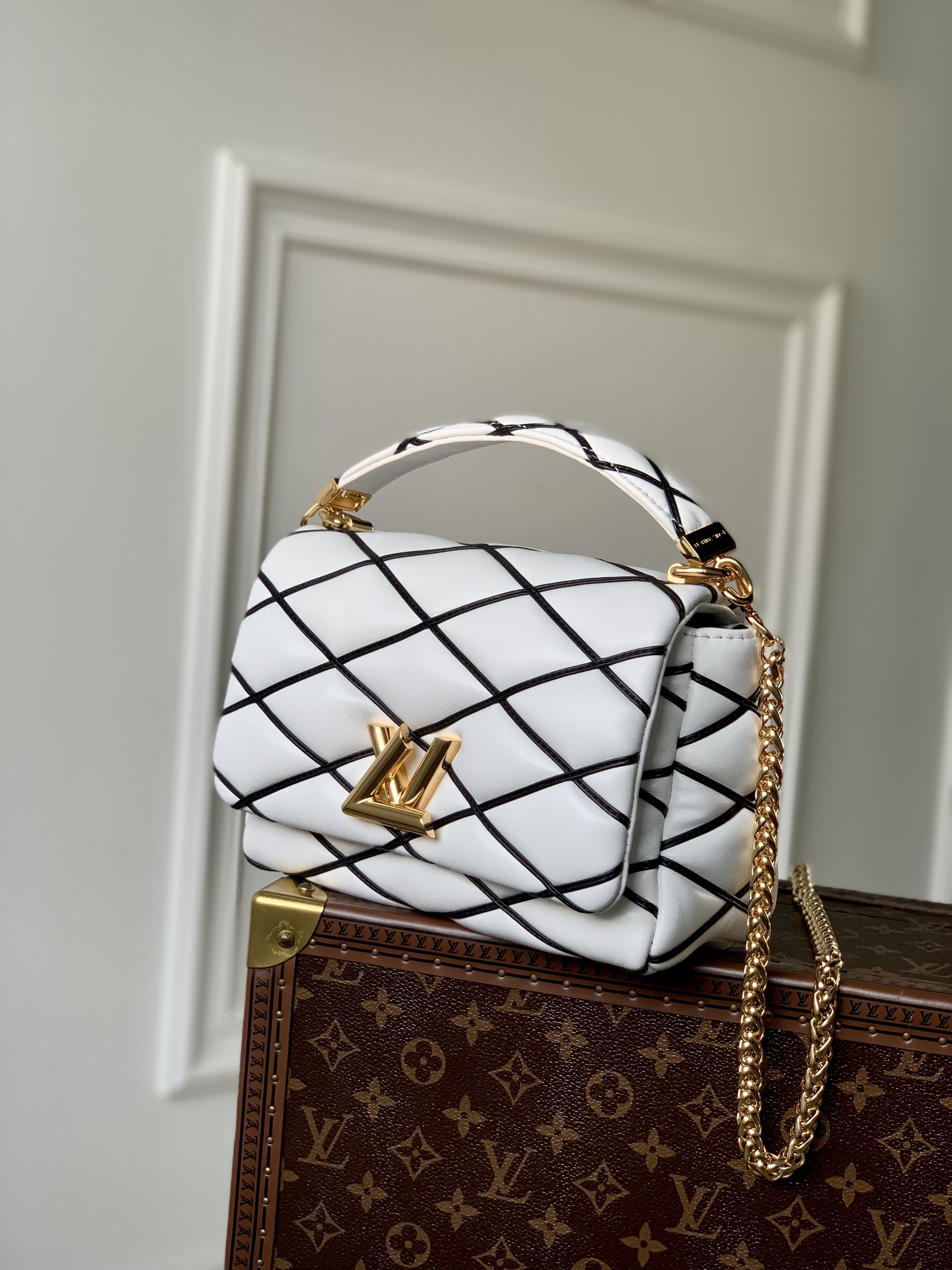 l**is V*t*n go-14 bag-m22891-23.0 x 16.0 x 10cm