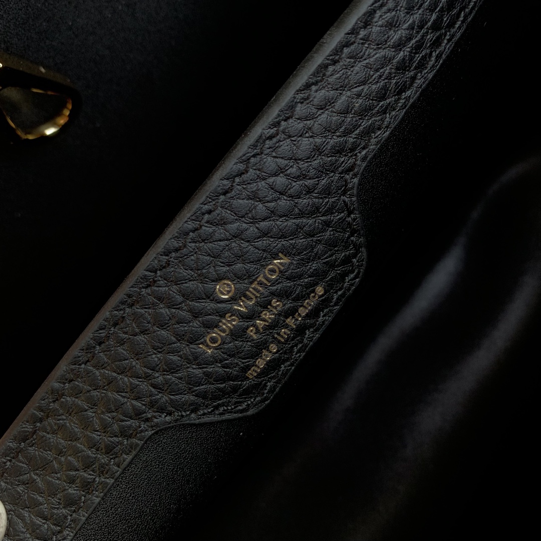 l**is V*t*n capucines bb-27*18*9cm