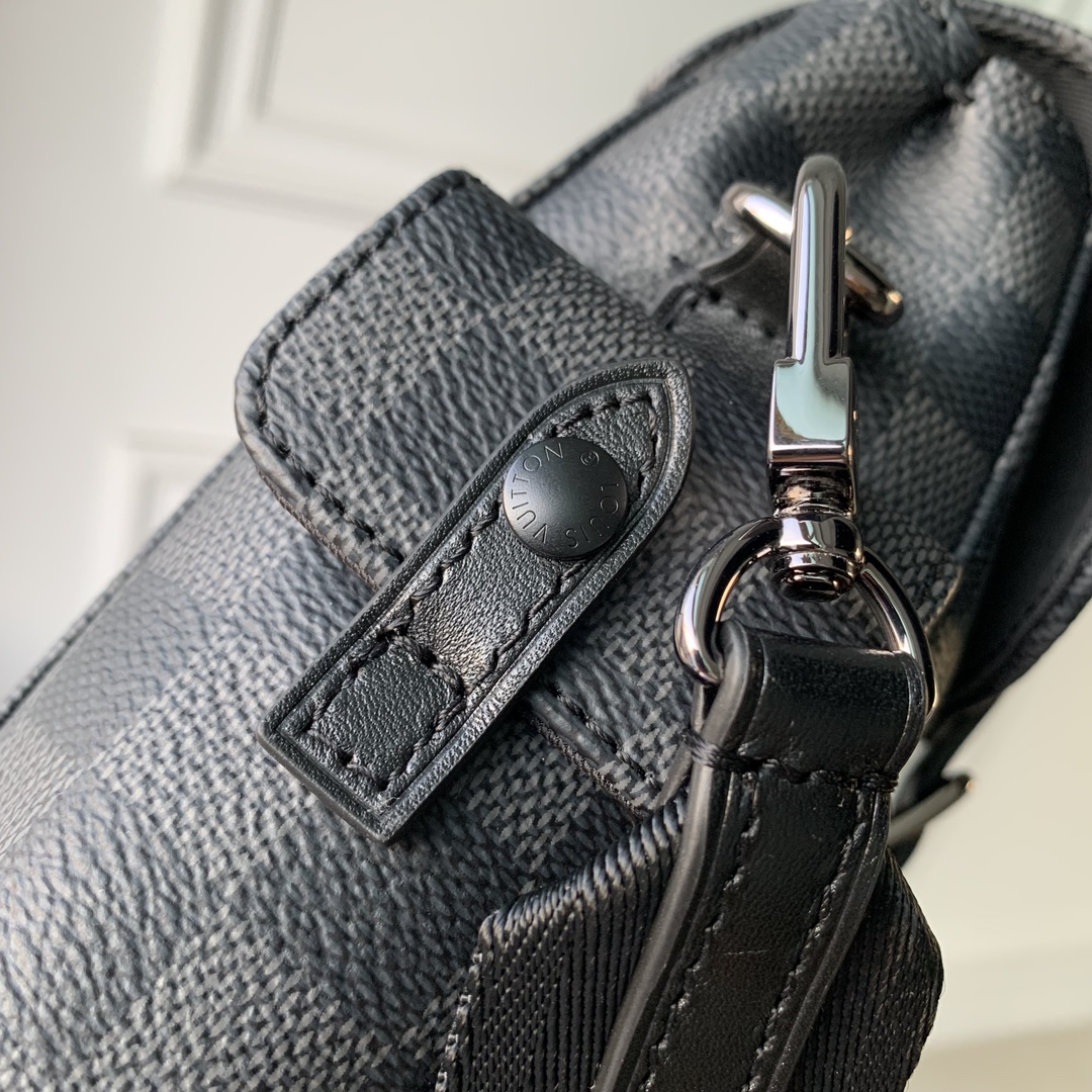 l**is V*t*n nano christopher bag-14 x 19 x 6cm