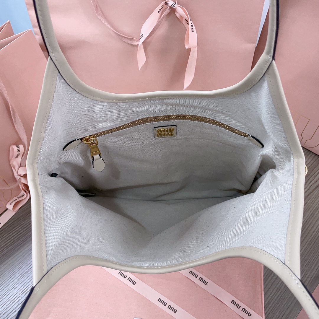 MiuMiu Tote-35*40CM