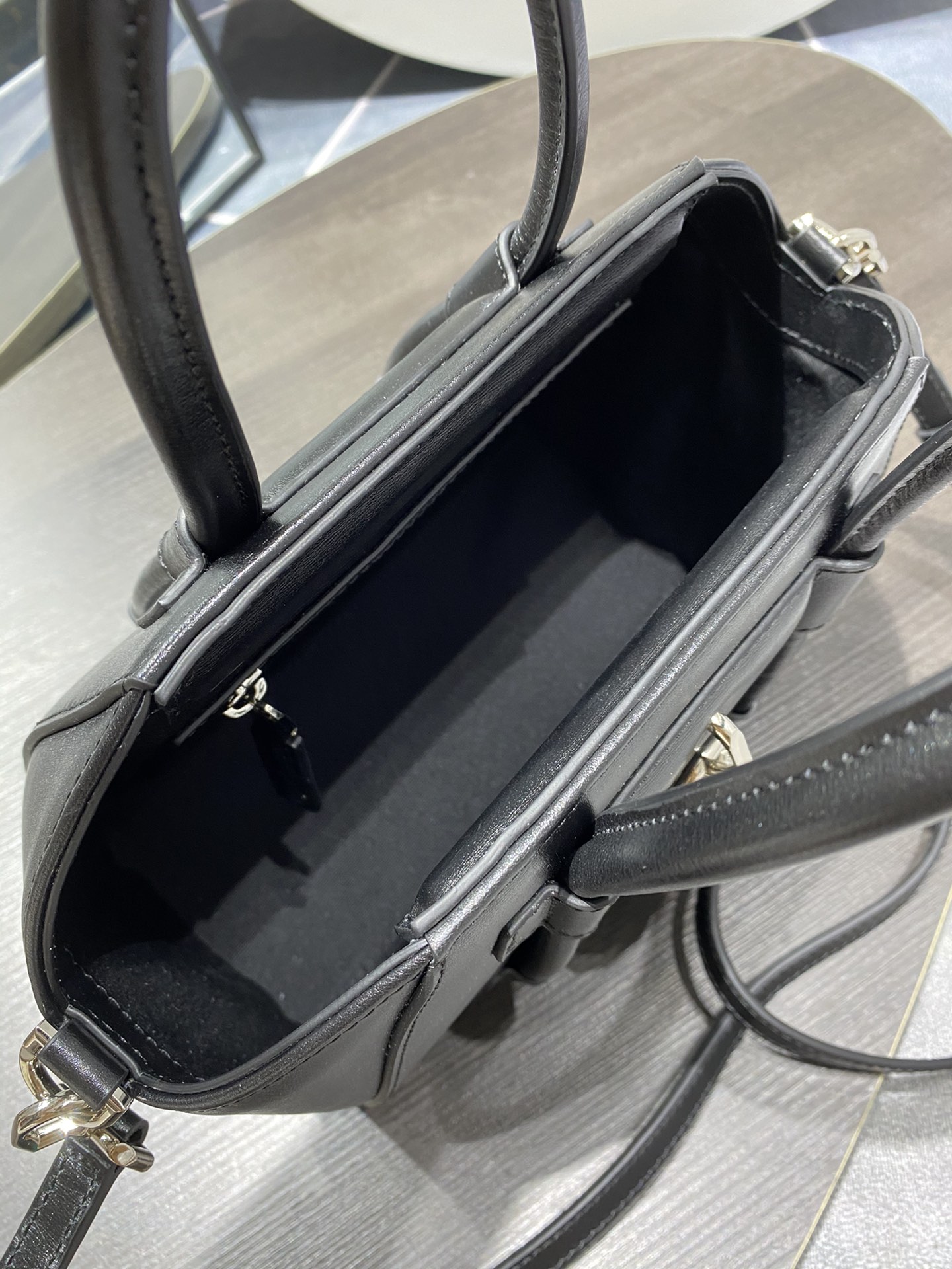 Givenchy Antigona Tote-22*20*13CM