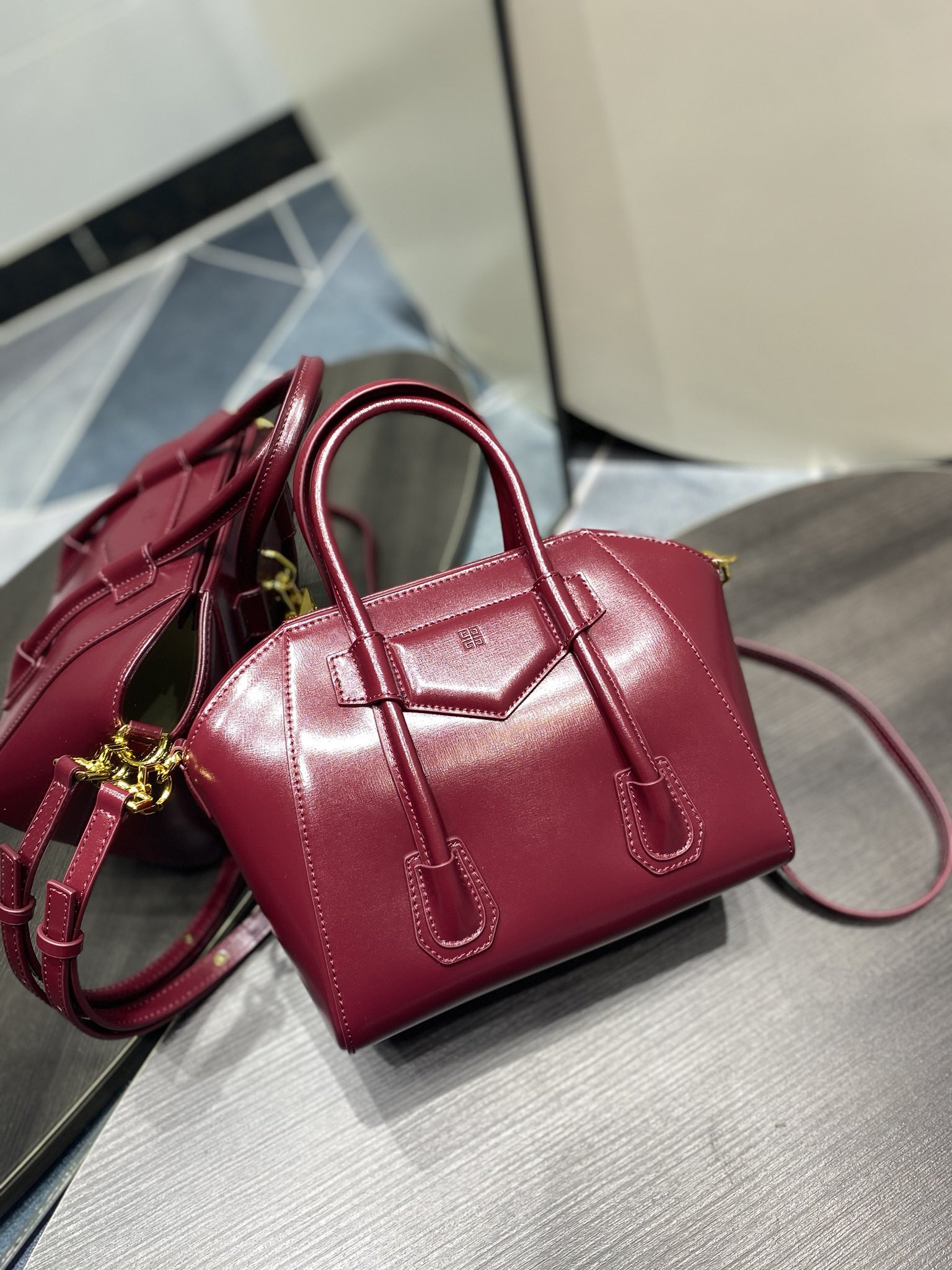 Givenchy Antigona Tote-22*20*13CM
