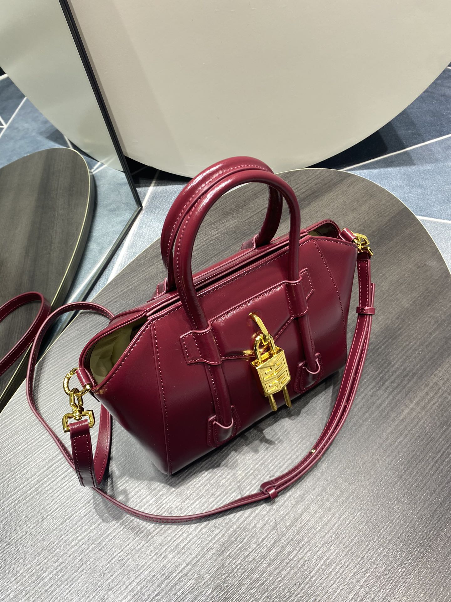 Givenchy Antigona Tote-22*20*13CM