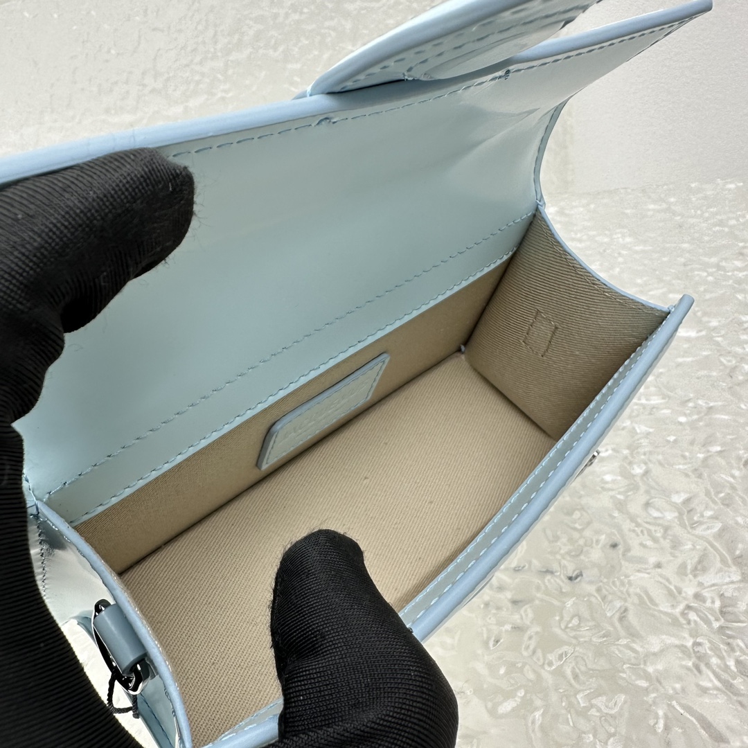 Jacquemus Small Bamnino Bag-18x6x7CM