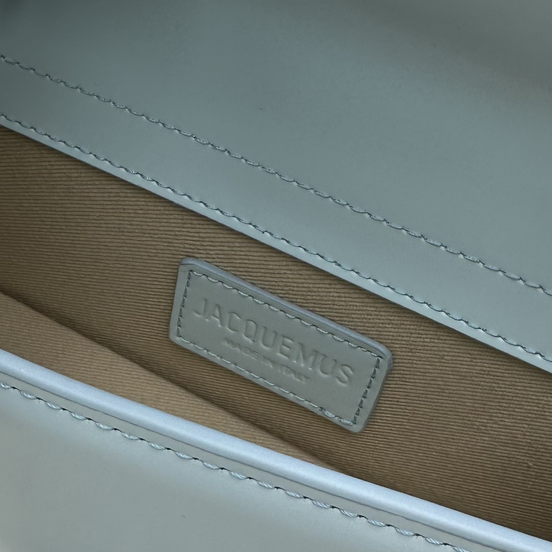 Jacquemus Small Bamnino Bag-18x6x7CM