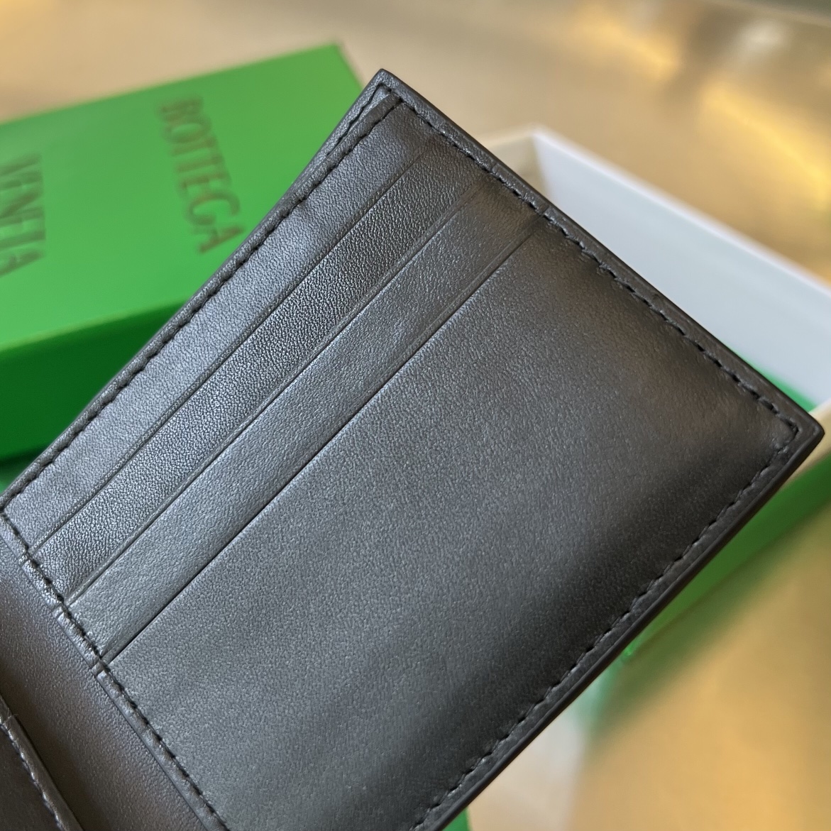 Bo*te*ga ve*ne*ta wallet-10x8.5cm