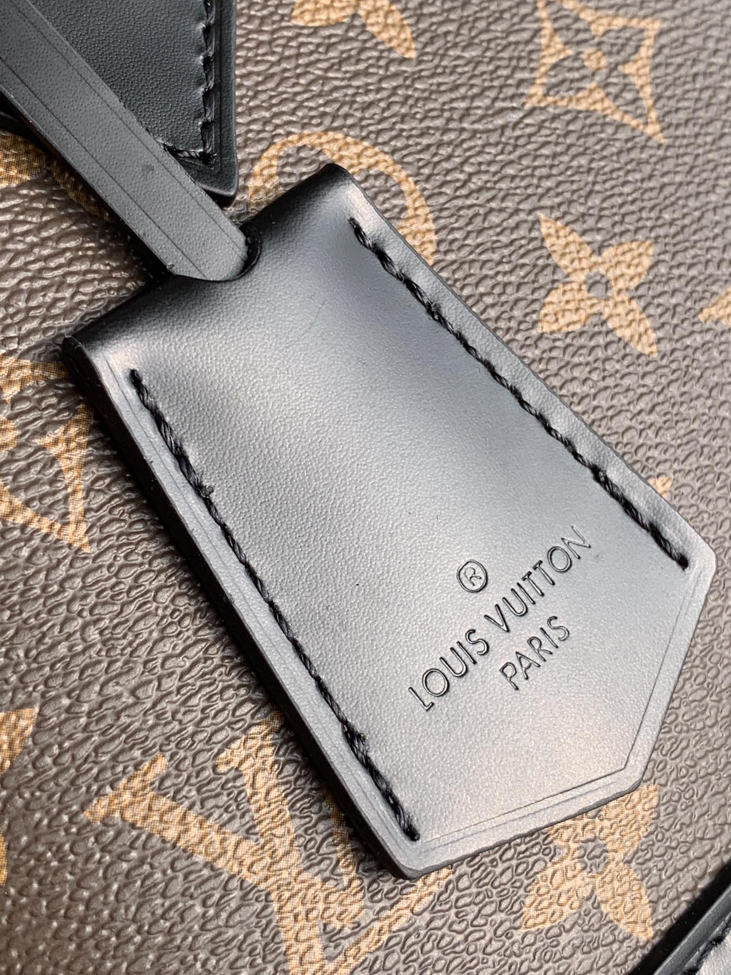 l**is V*t*n m41327 alma bb-25*19*12cm