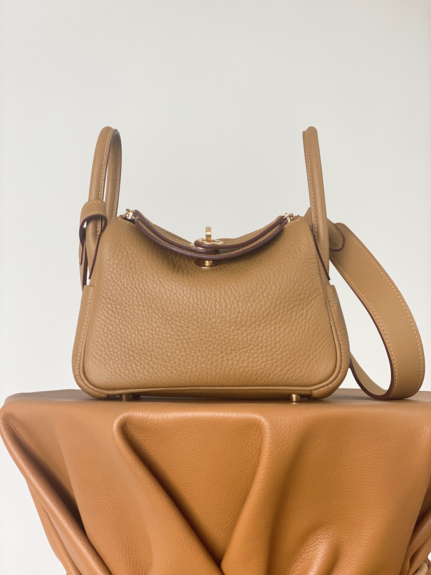 H**mes lindy 19-tc leather-19cm