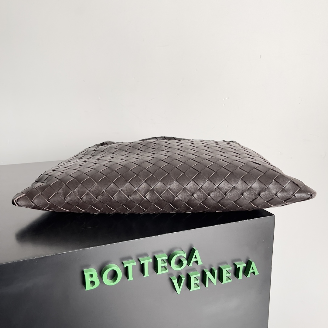 Bo*te*ga ve*ne*ta hop bag-41*20*8cm
