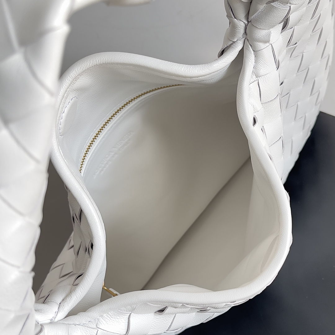 Bo*te*ga ve*ne*ta hop bag-41*20*8cm