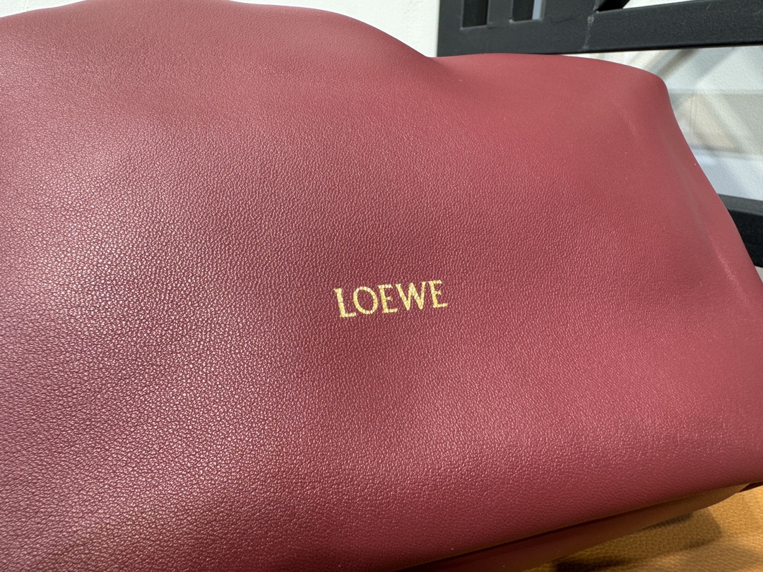 Loewe Squeeze Bag-34*33*13.5CM