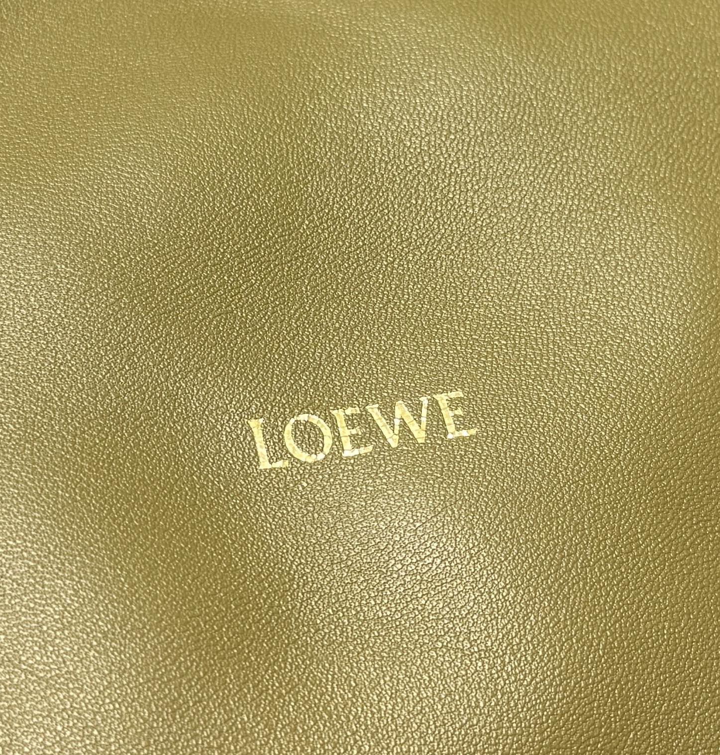 Loewe Squeeze Bag-34*33*13.5CM