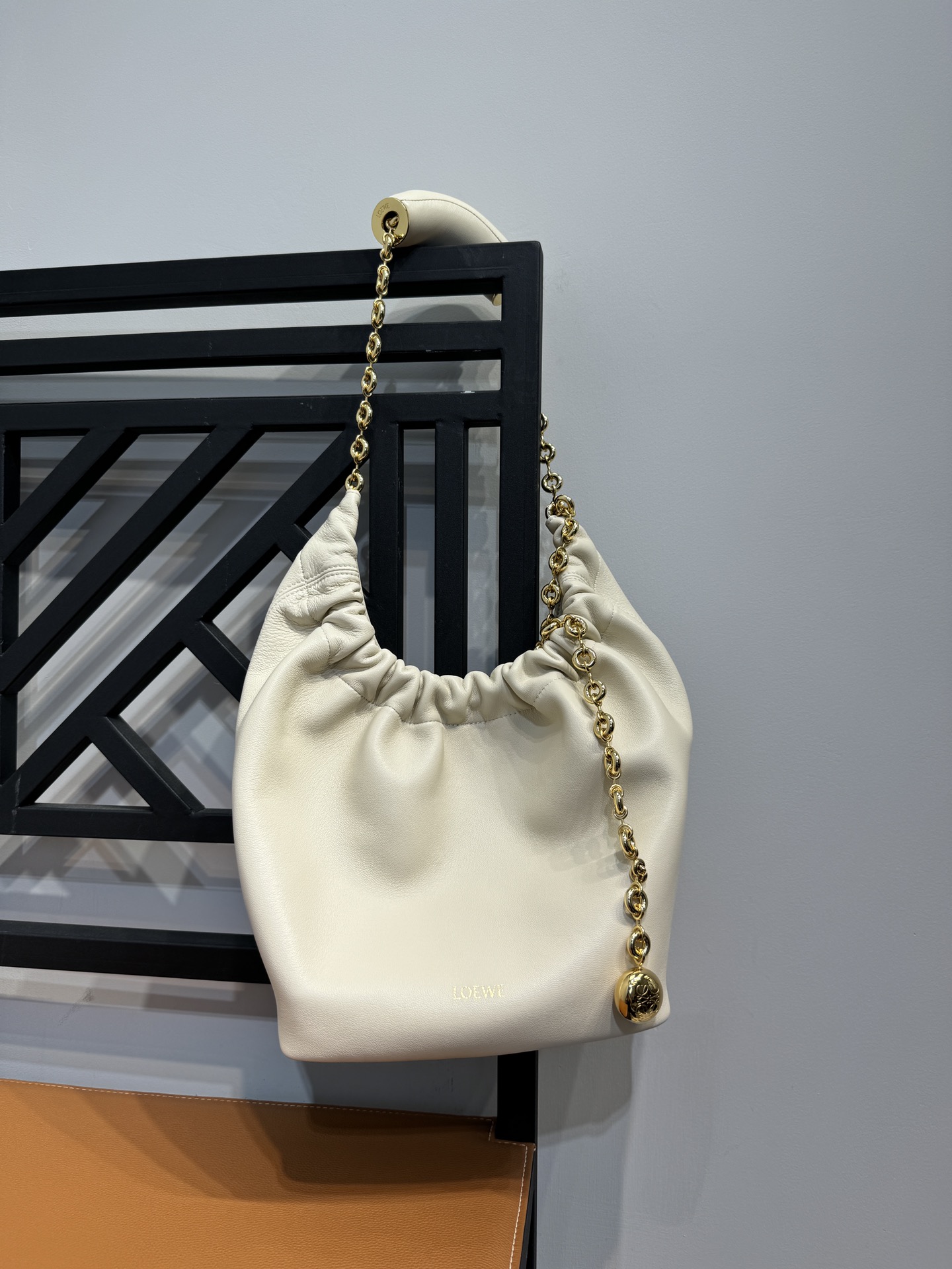 Loewe Squeeze Bag-29*24*10.5CM