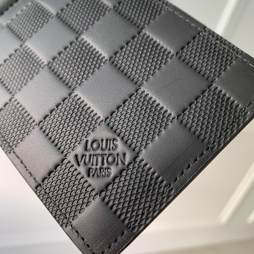 l**is V*t*n wallet-m61700-12×8cm