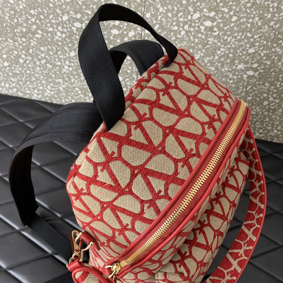 Valentino Garavani La Troisieme Toile lconographe Bakcpack-30*42*33CM