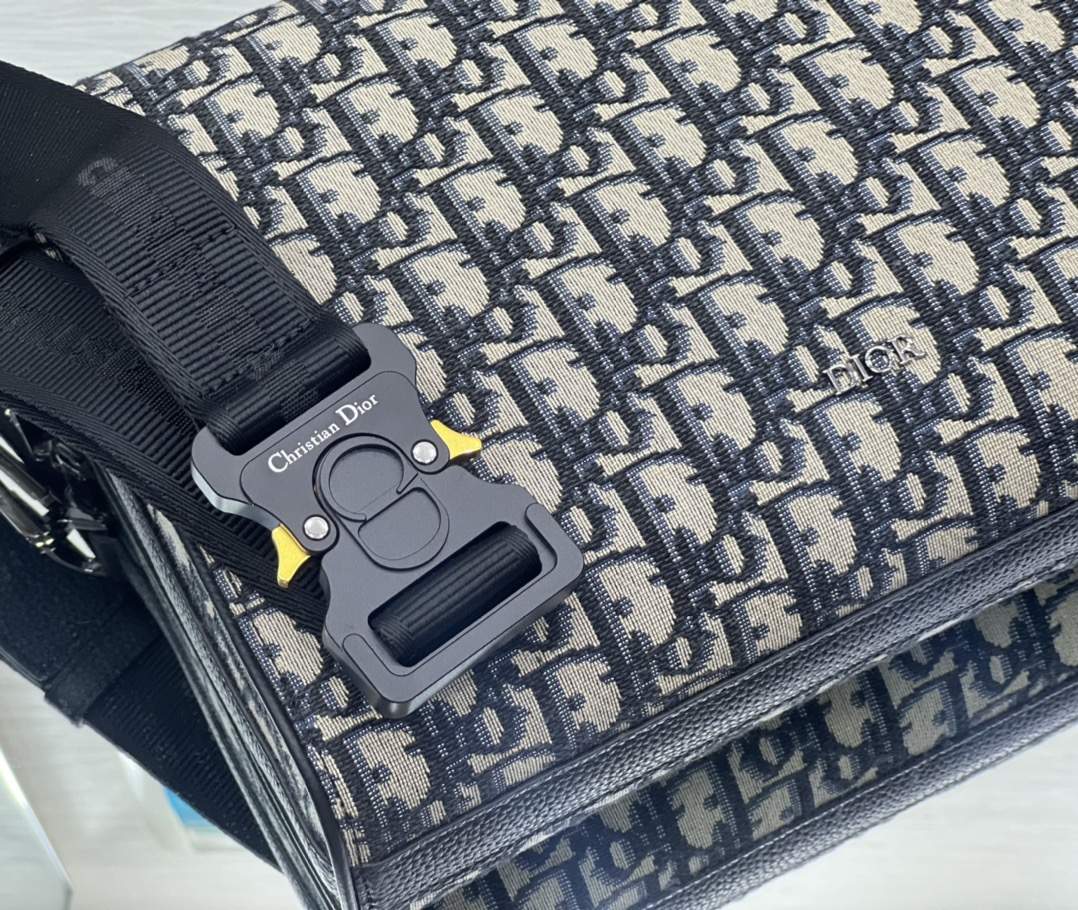 Dio Lingot Bag-29.5 x 21.5 x 7CM