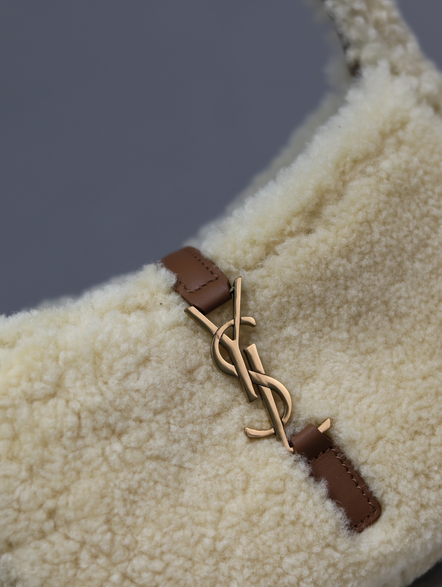 YSL Le5A7 Mini Bag-19×11.5×4.5CM