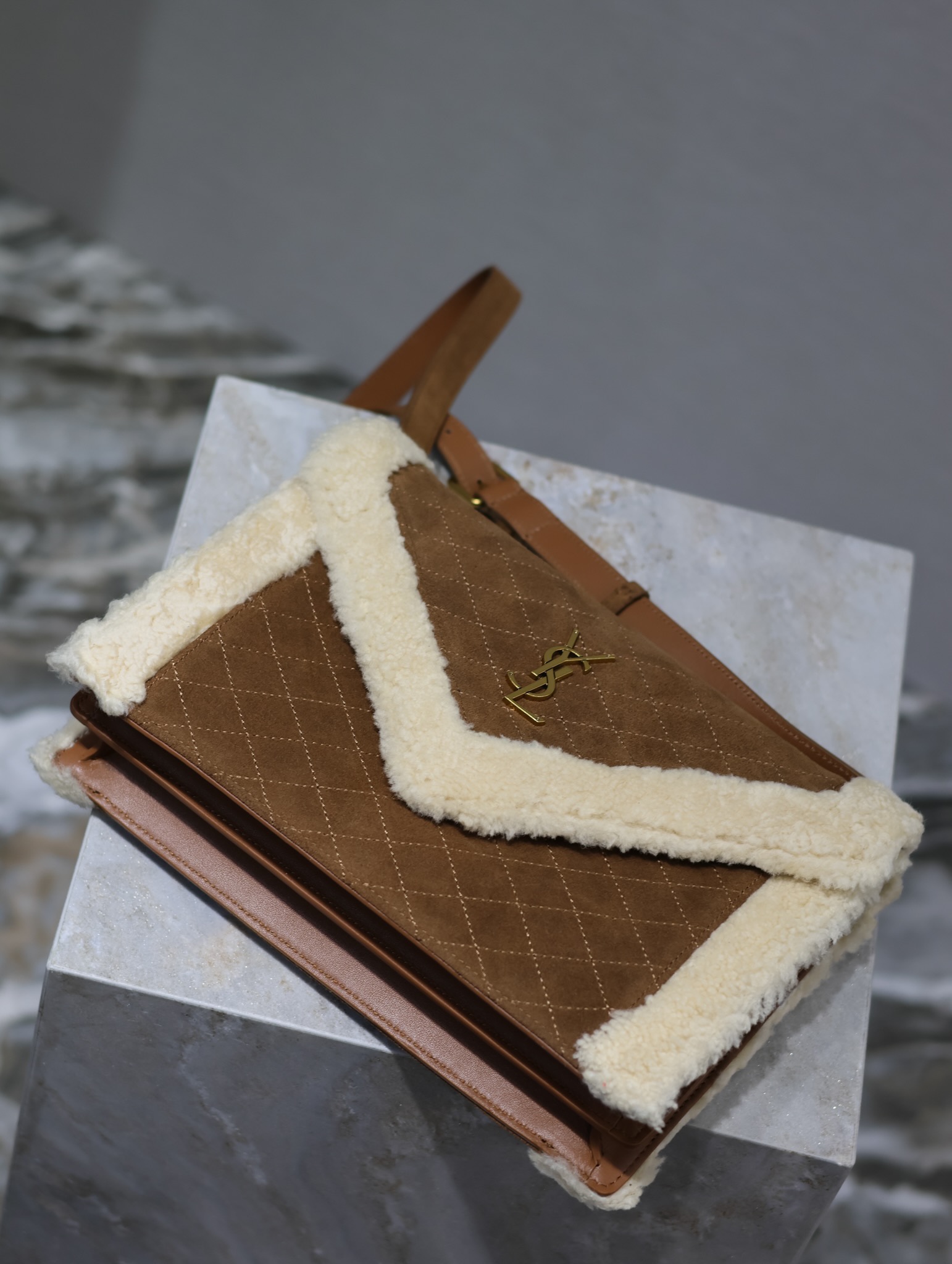 YSL Quilted Grain Envelope Bag-26×18×5CM