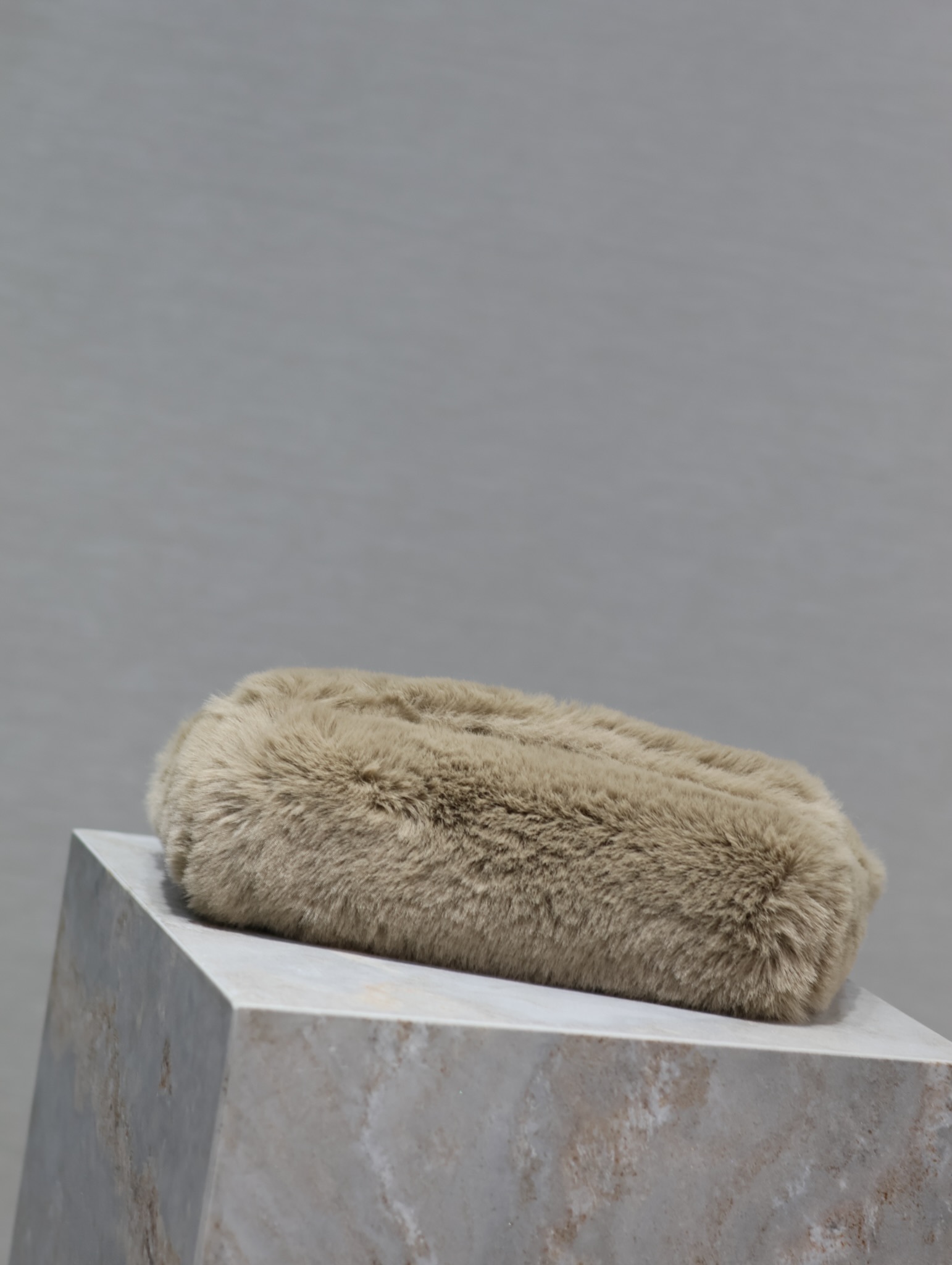 YSL Rabbit Fur Kate Bags-22×14×5CM