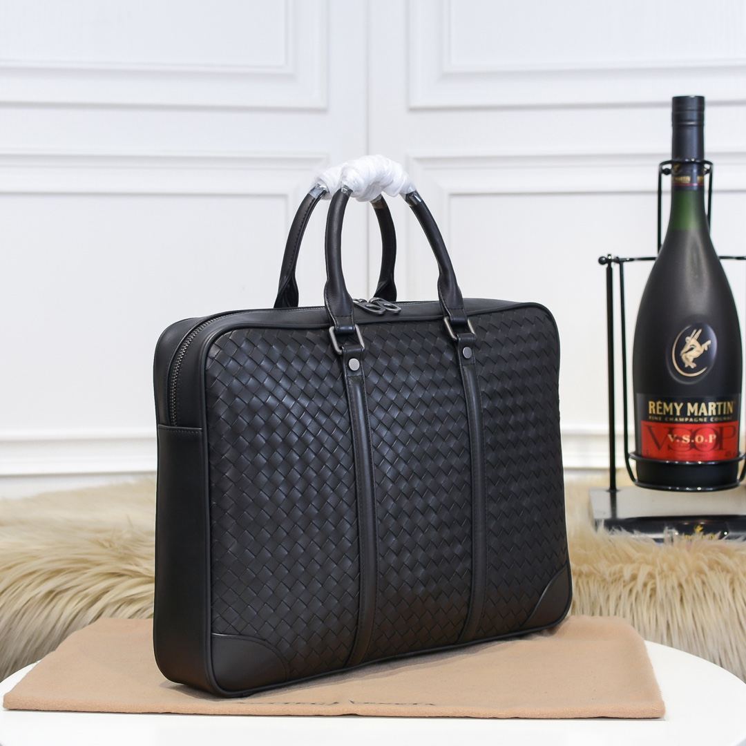 Bo*te*ga ve*ne*ta bag-39*29*7cm