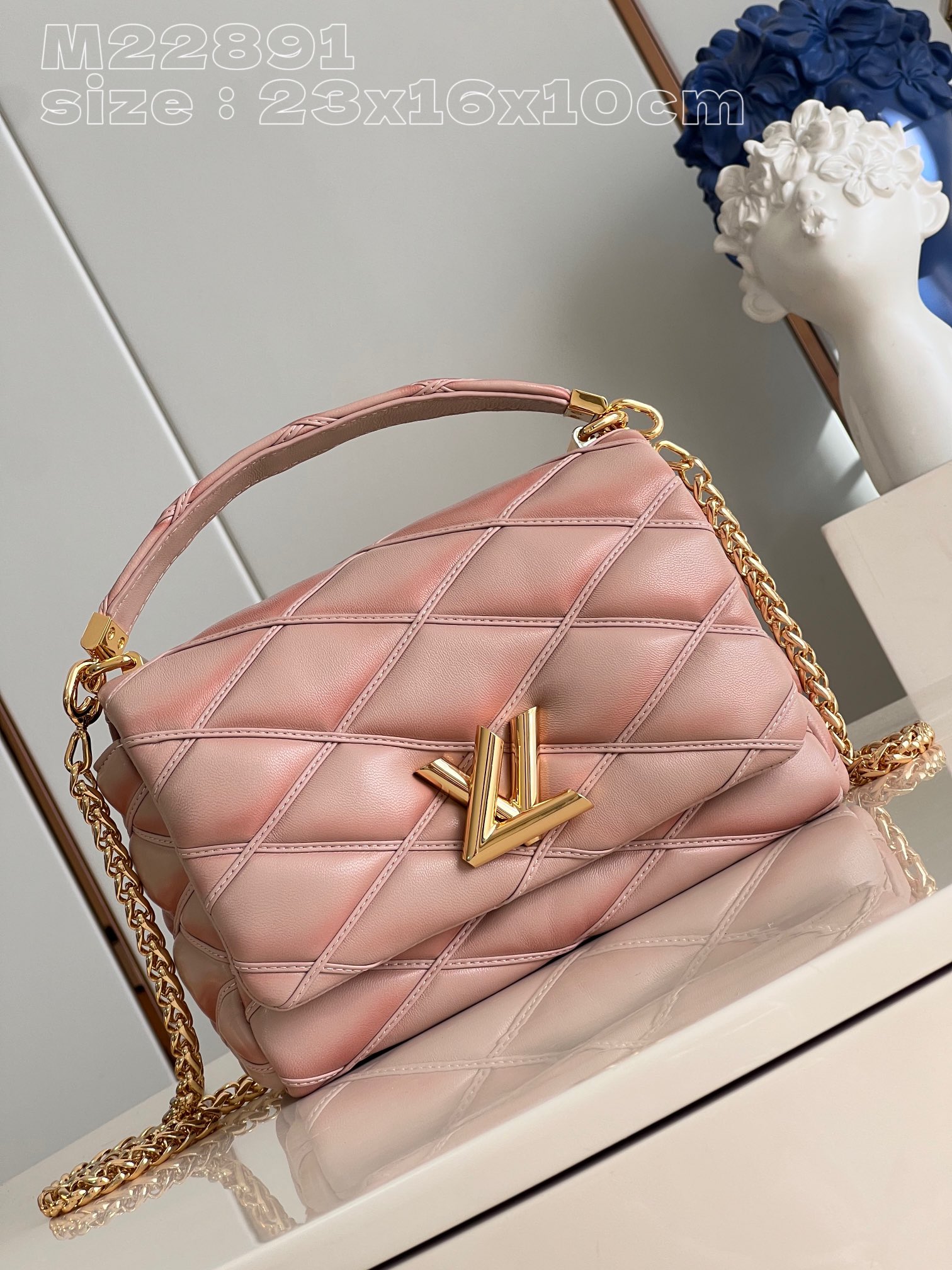 l**is V*t*n go-14 bag-m22891-23.0 x 16.0 x 10cm