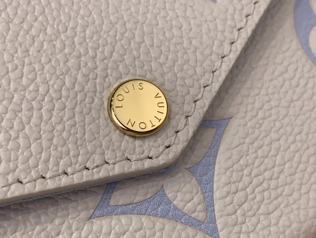 l**is V*t*n pochette félicie wallet -21*12*3cm