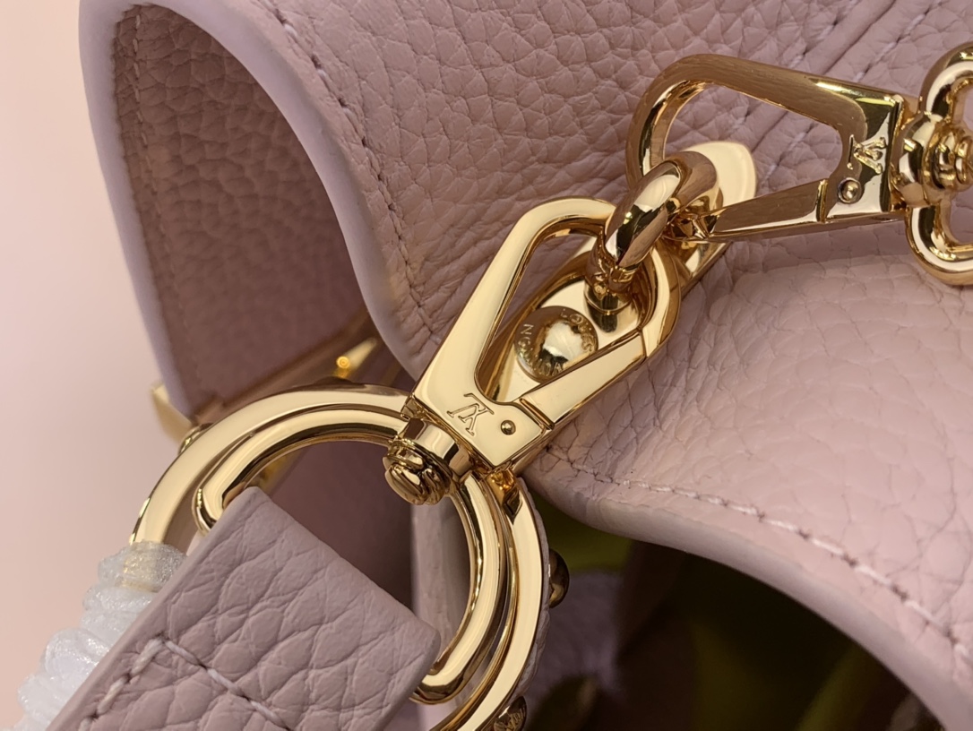 l**is V*t*n capucines handlebag-27*18*9cm