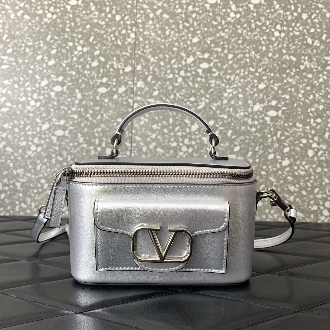 Valentino Alentino Garavani Box Bag-16.5*10*7.5CM