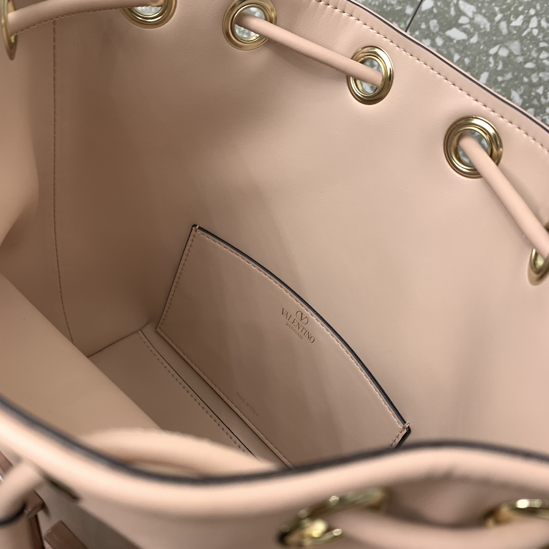 Valentino Alentino Garavani Loco Bag-16*19*11CM