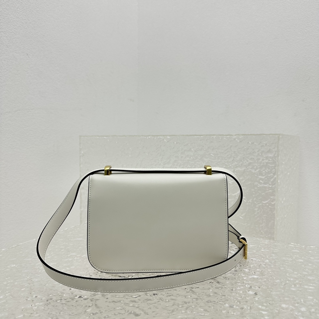 MiuMiu Box Bag-20*13.5*5.5CM