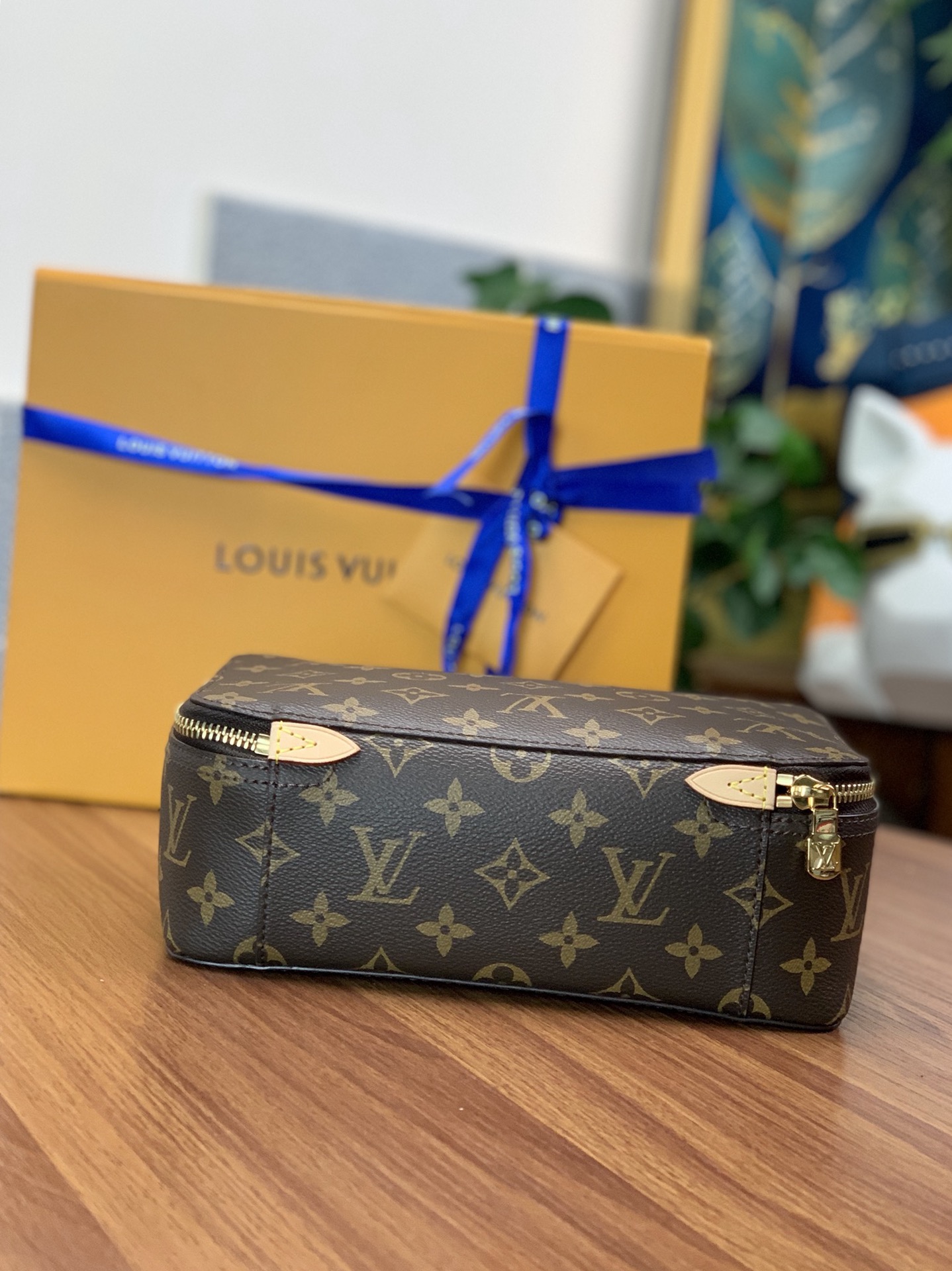 l**is V*t*n packing cube-22.4×8.5×14cm