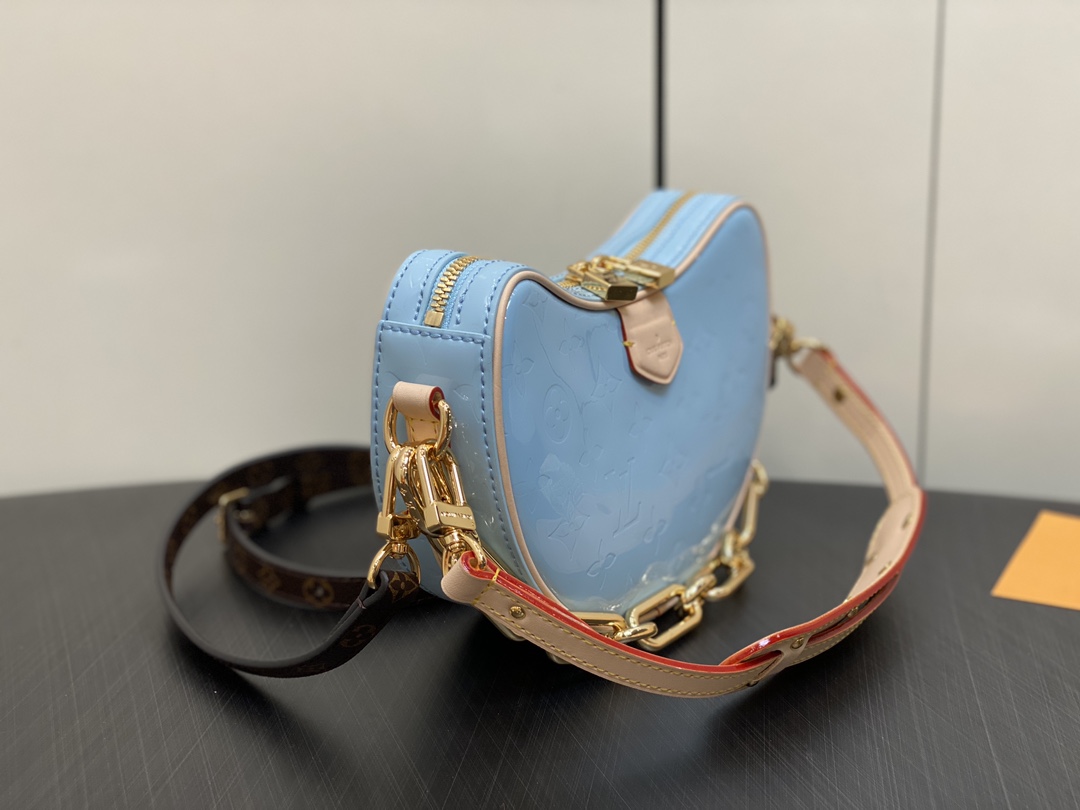 l**is V*t*n croissant m24021-21 x 13 x 7cm