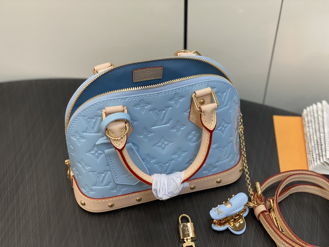 l**is V*t*n alma bb m24062-23.5 x 17.5 x 11.5cm