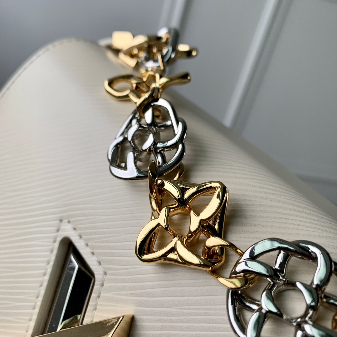 l**is V*t*n twist mm-23*18*8cm