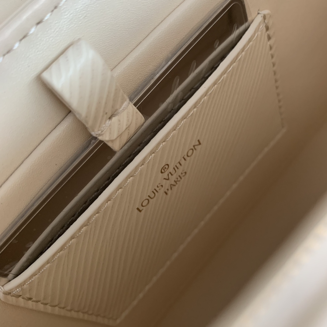 l**is V*t*n twist mm-23*18*8cm