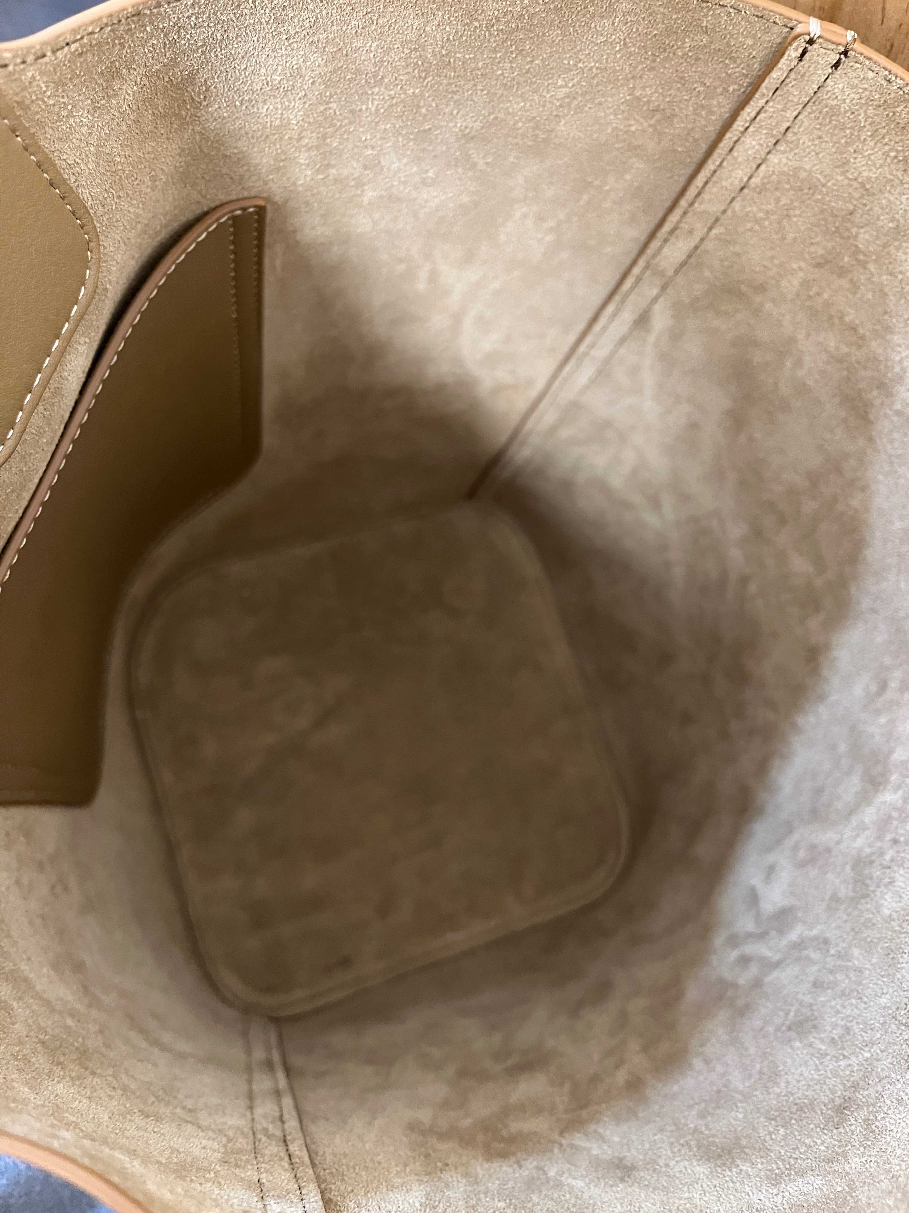 Loewe Pebble Bucket Bag-28*24*23CM