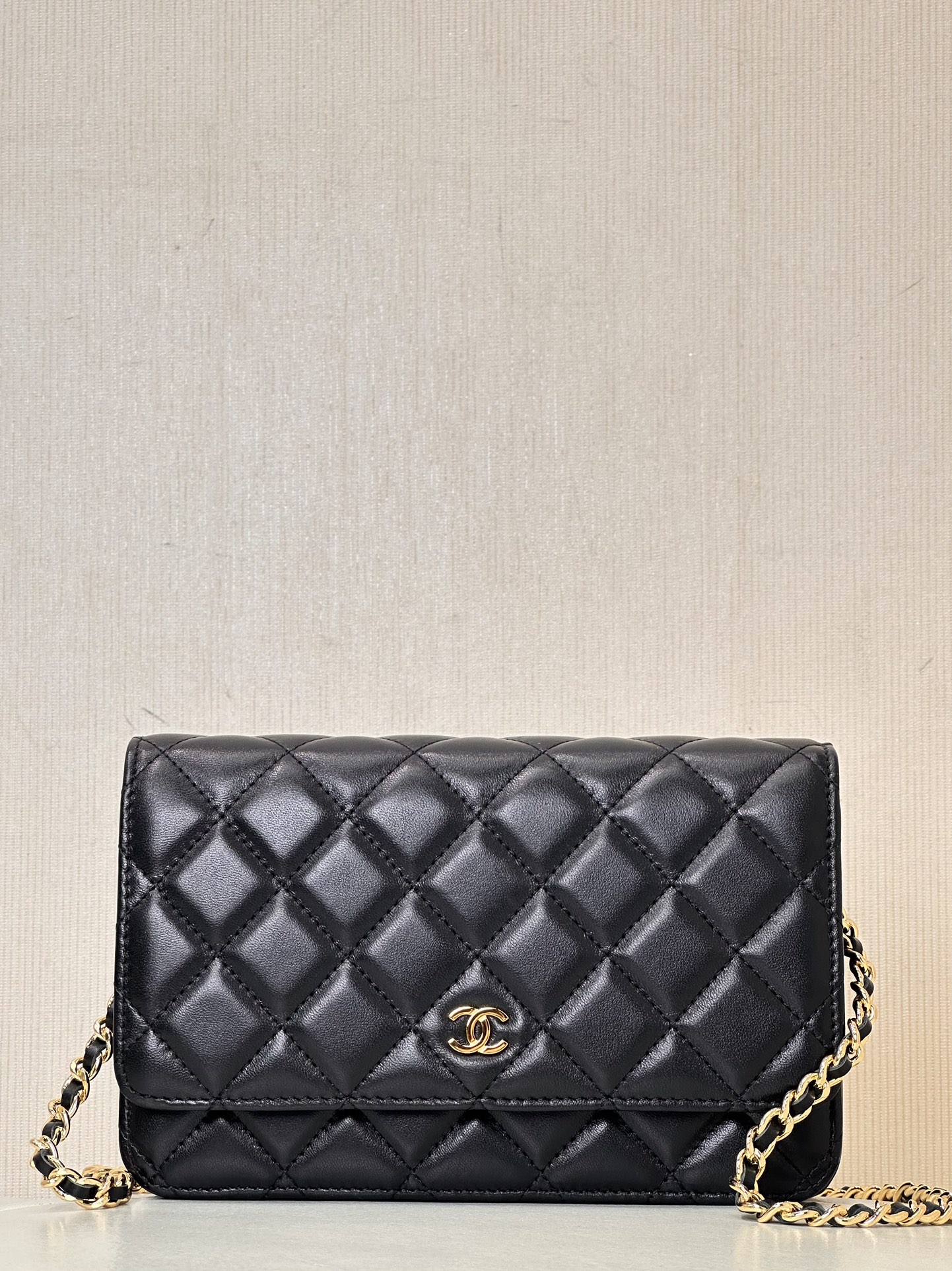 Ch@nel Wallet On Chain-Lambskin Leather-Gold Hardware-19*12*3.5CM