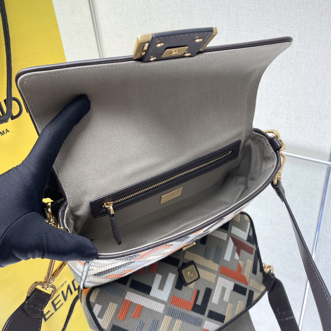 F**di baguette bag-27*15*6cm