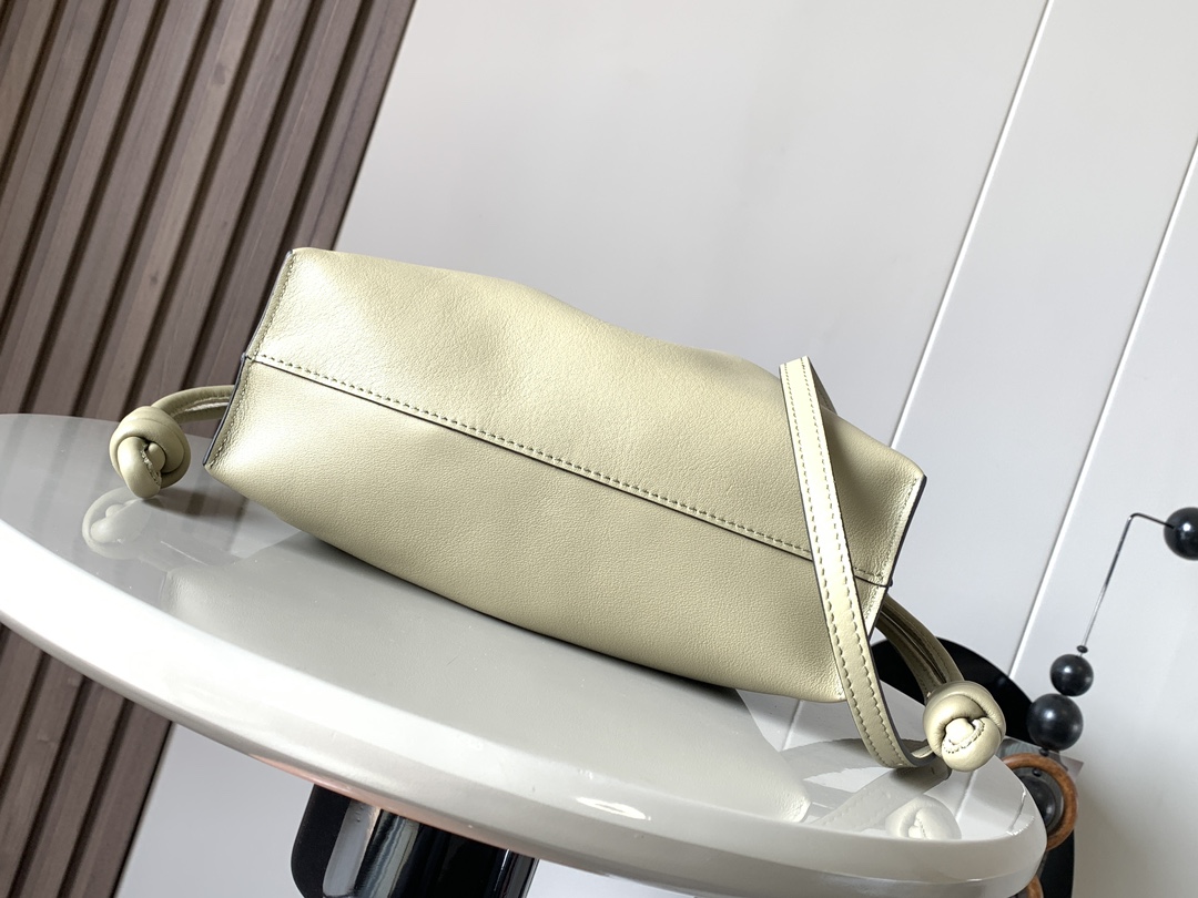 Loewe Flamenco-22.5*18*9CM