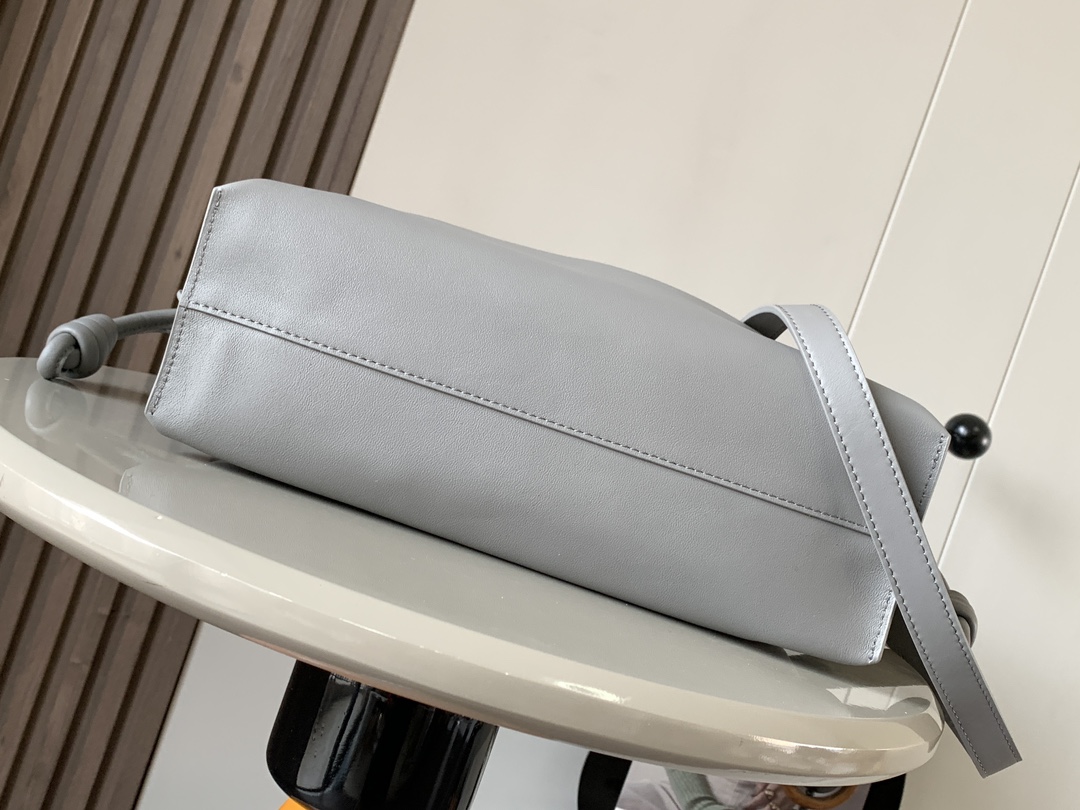 Loewe Flamenco-30*24.5*10.5CM