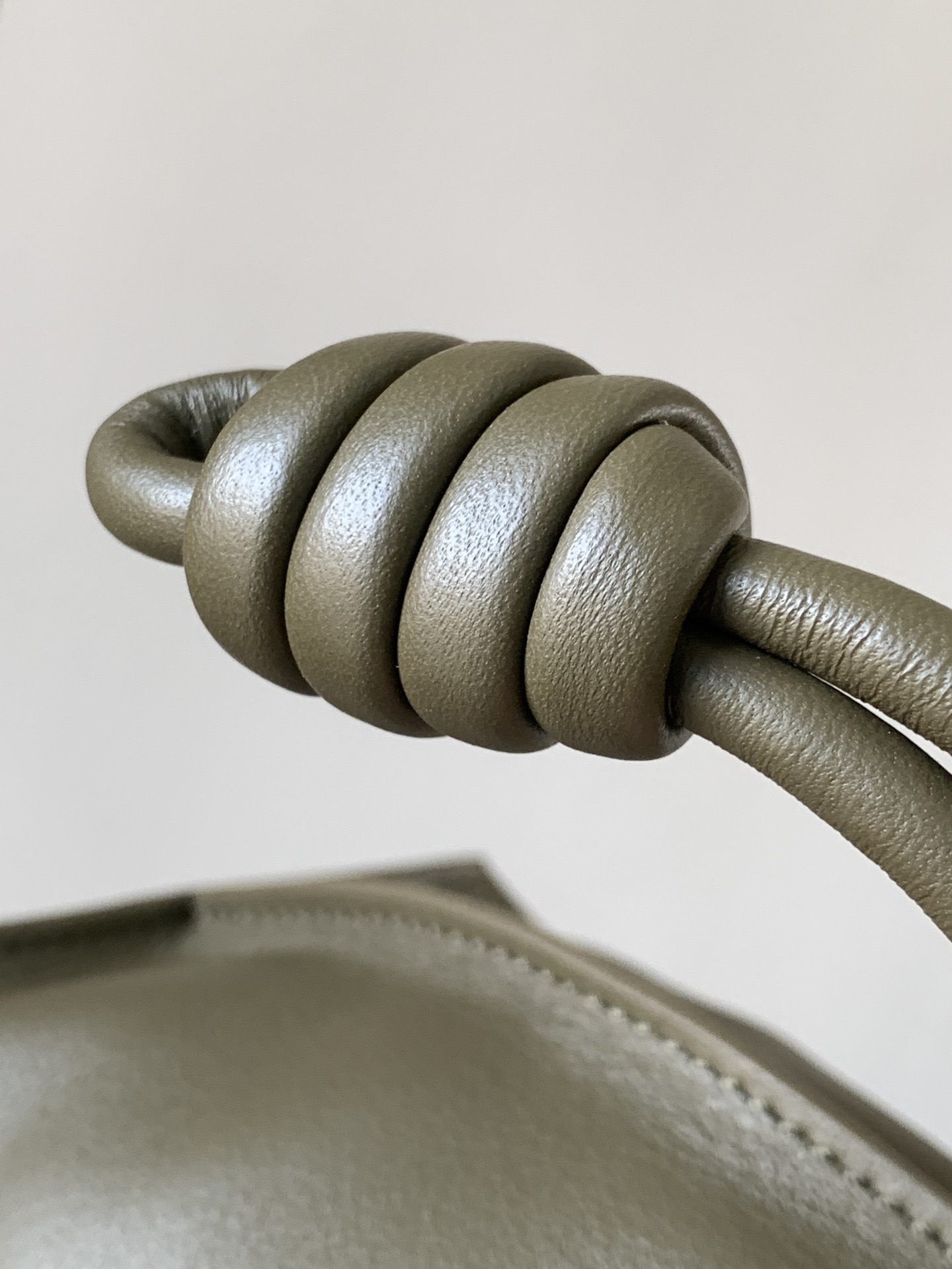 Loewe Flamenco-30*24.5*10.5CM