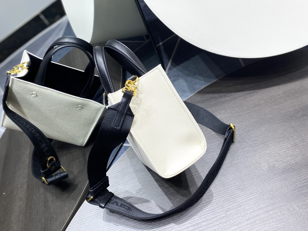 Givenchy Cabas G-Tote-19x8x16CM