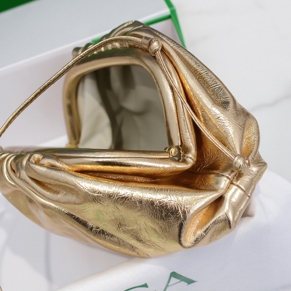 Bo*te*ga ve*ne*ta the pouch bag-22*9cm