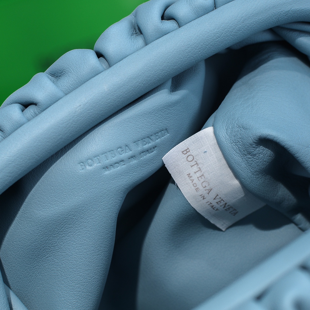 Bo*te*ga ve*ne*ta the pouch bag-22*9cm