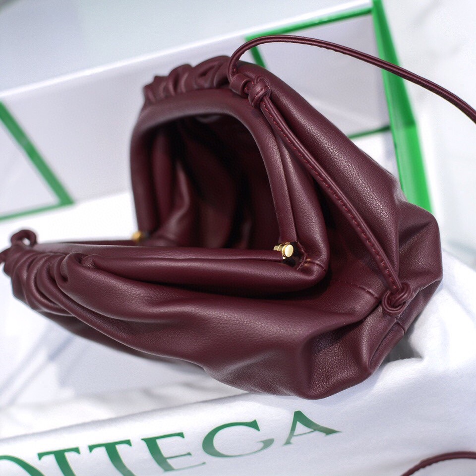 Bo*te*ga ve*ne*ta the pouch bag-22*9cm