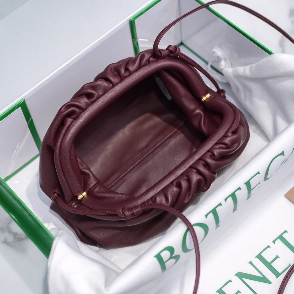 Bo*te*ga ve*ne*ta the pouch bag-22*9cm